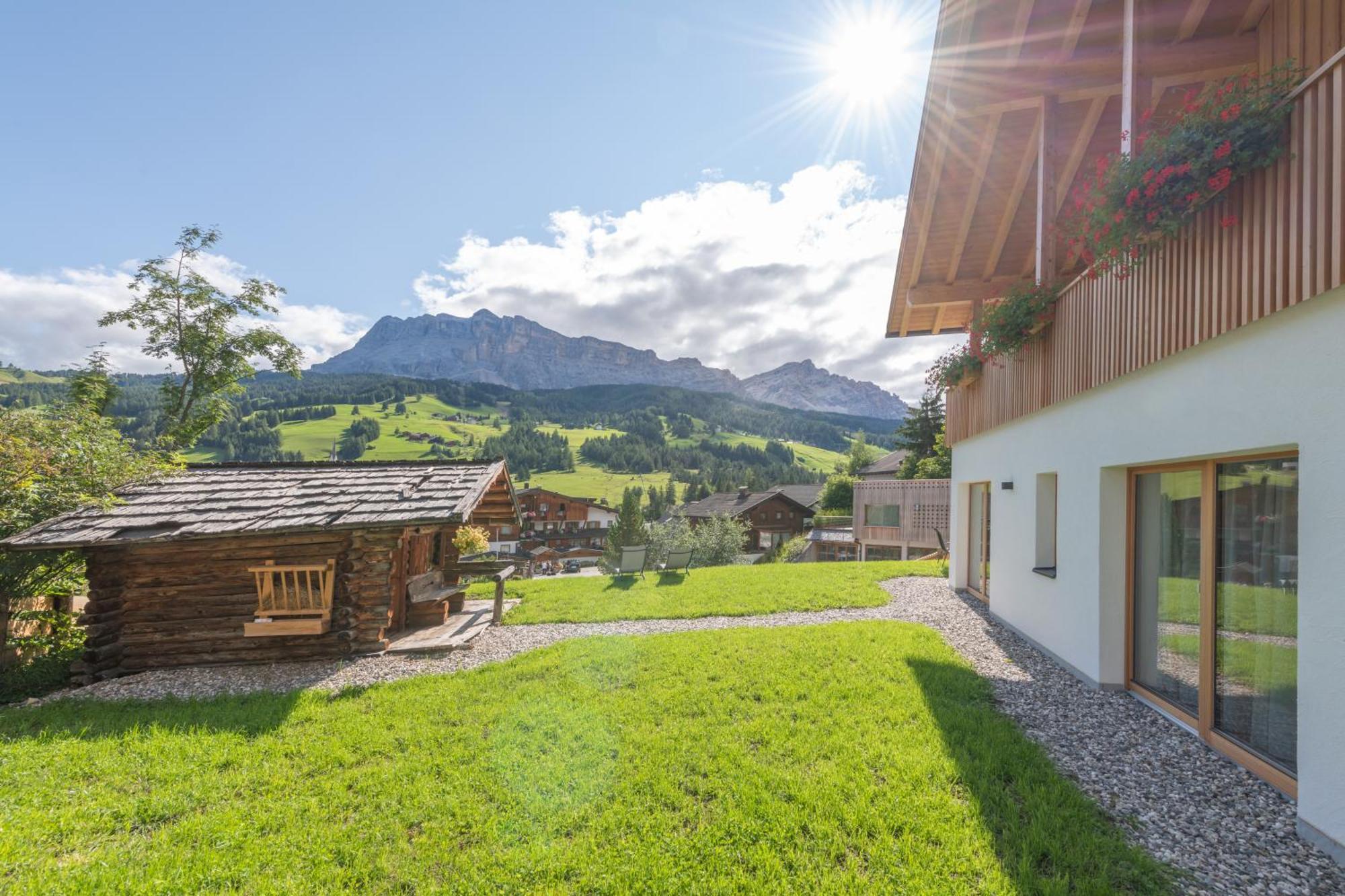 Ciasa Nene Franzl Aparthotel Badia  Exteriör bild